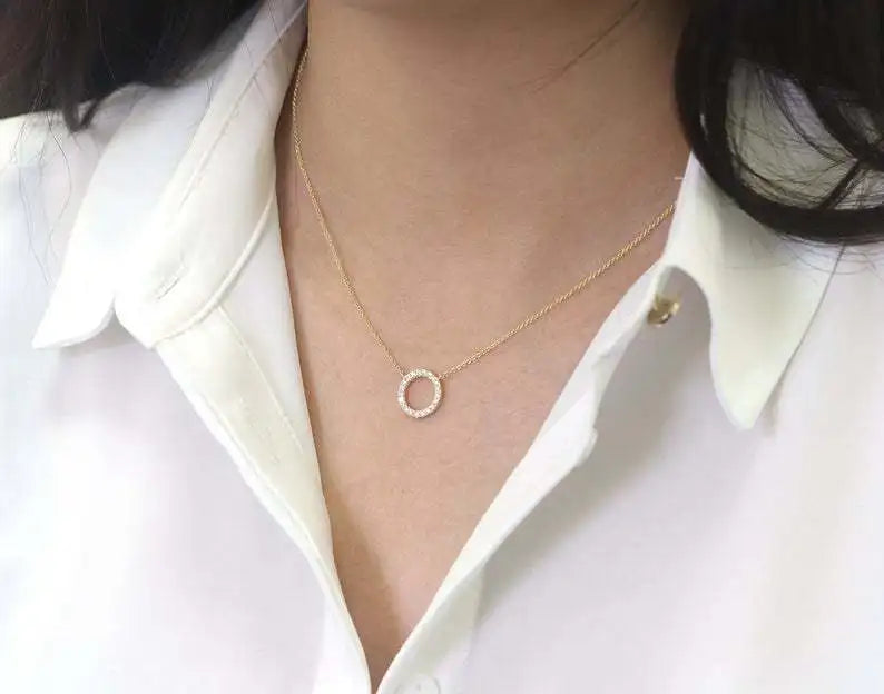 Elegant Jewelry Crystal Circle Pendant Necklace